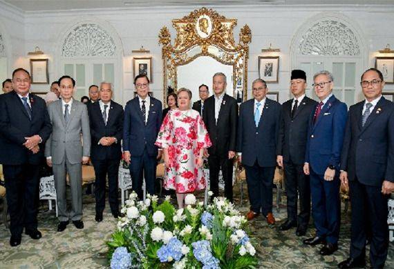 ASEAN Leaders Weigh Global Conflicts Amid Regional Uncertainty